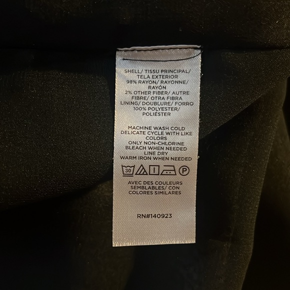 LOFT Women’s Cap Sleeve Blouse - Picture 9 of 9